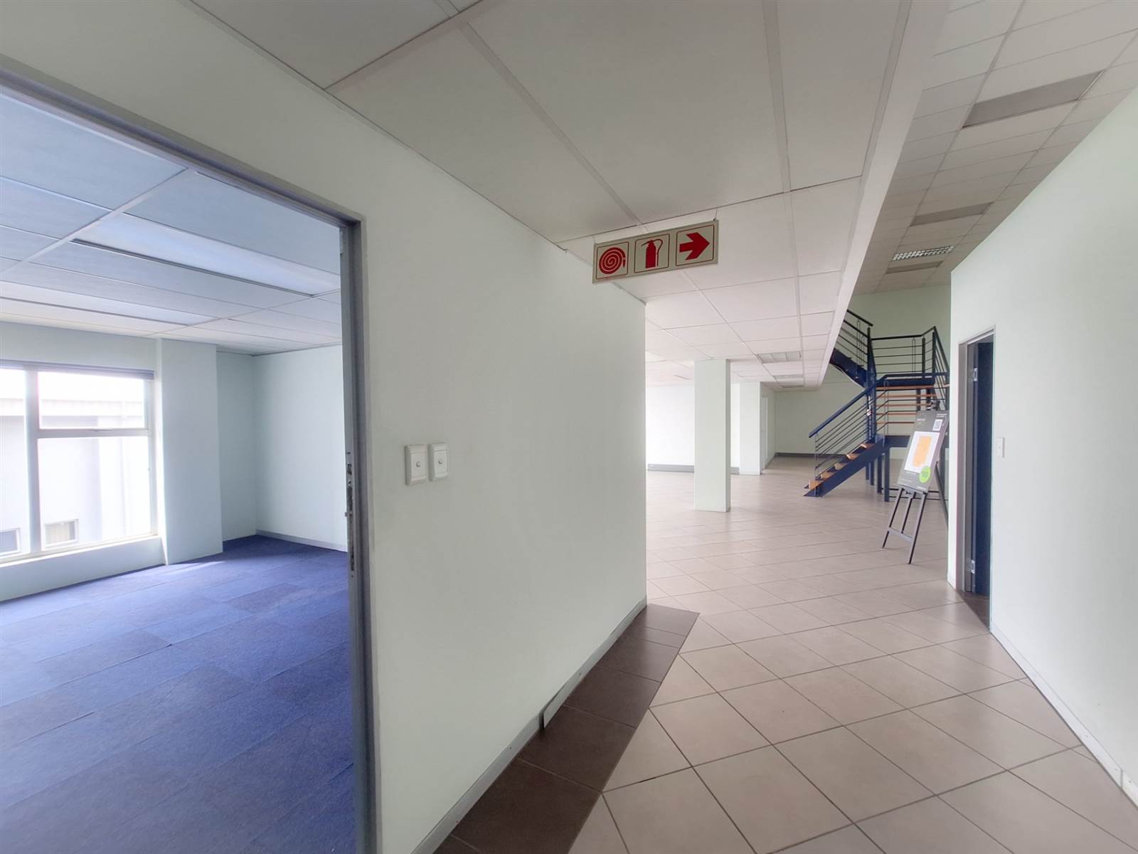 367  m² Office Space in Kyalami photo number 4