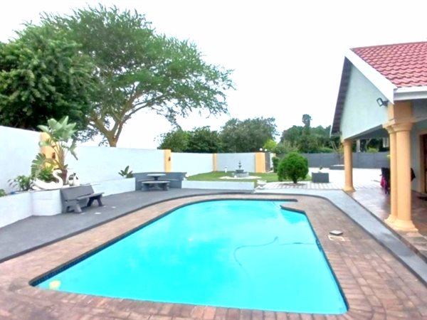 5 Bedroom House 5 Bedroom House