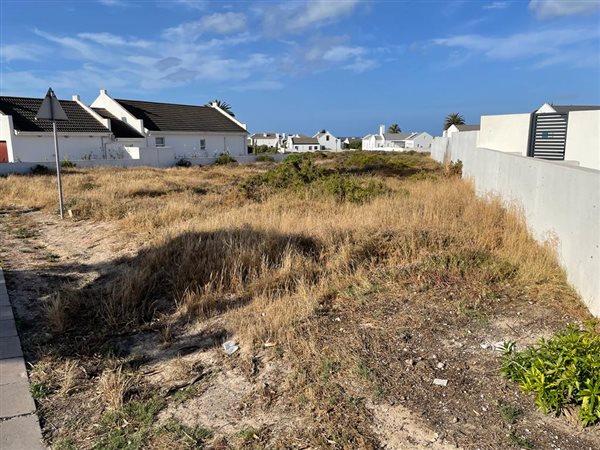 611 m² Land available in Shelley Point
