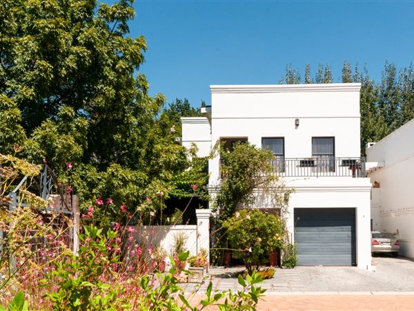 3 Bedroom House 3 Bedroom House