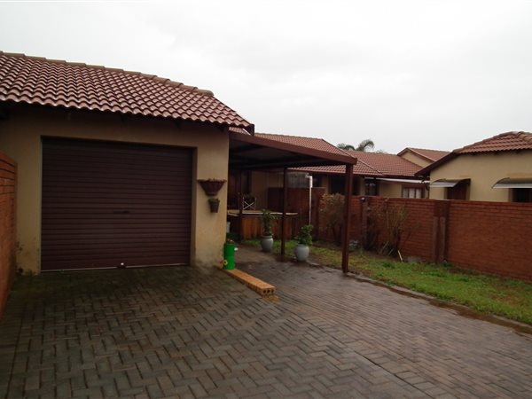 2 Bedroom Townhouse 2 Bedroom Townhouse