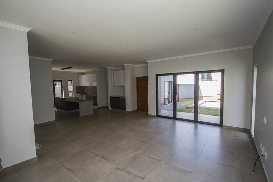 4 Bed Cluster in Bryanston photo number 8