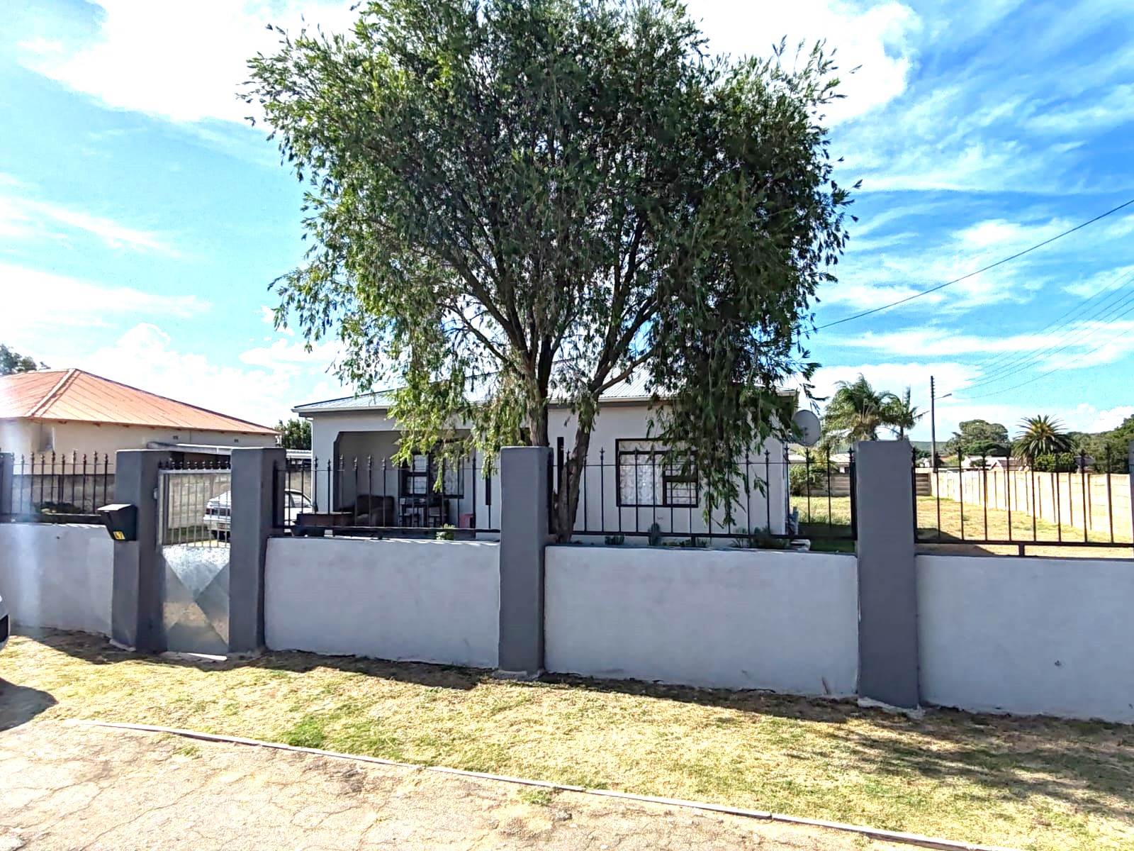 3 Bed House in Retief photo number 2