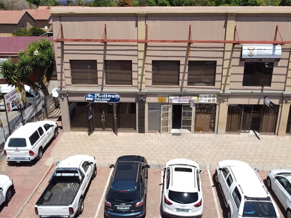 630  m² Commercial space in Rustenburg Central