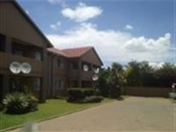 2 Bed Townhouse in Kempton Park Central