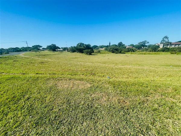 6527 m² Land available in Esikhawini