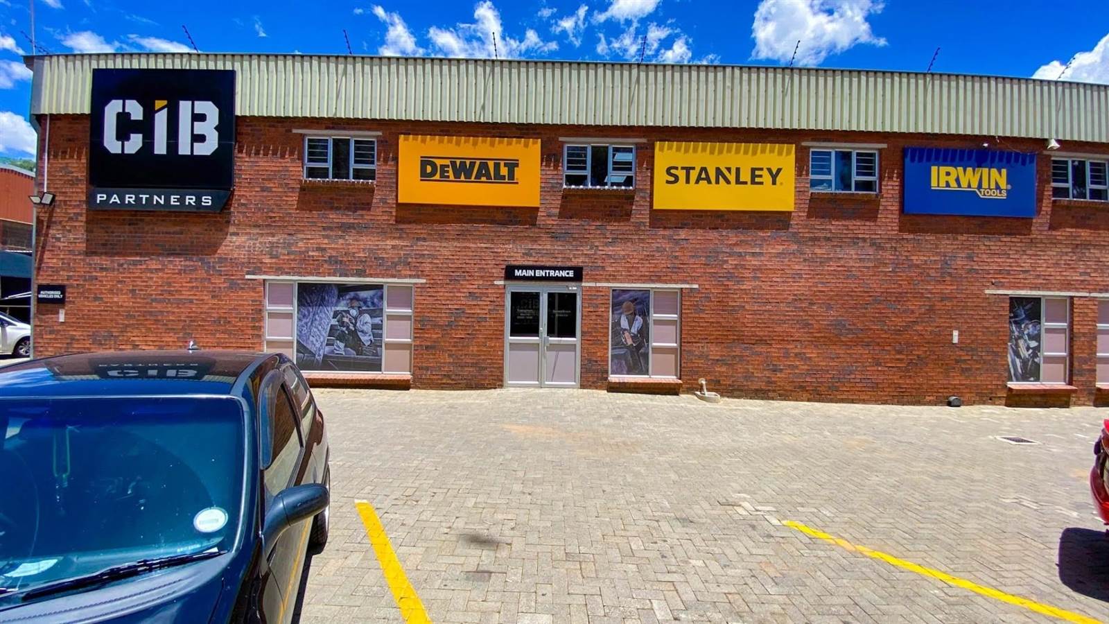 1500  m² Commercial space in Turffontein photo number 1