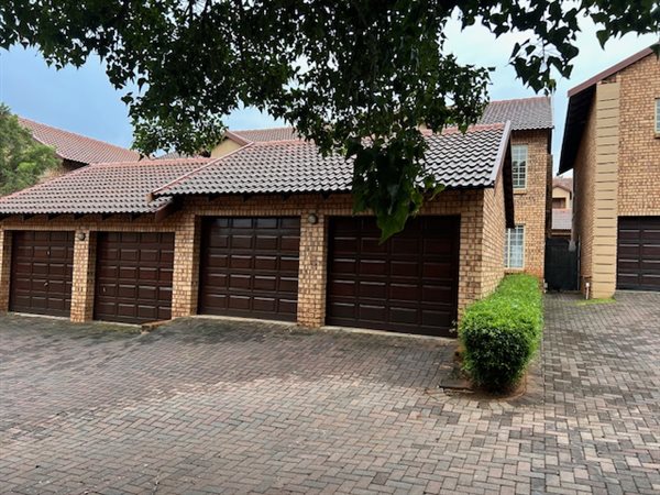 2 Bedroom Townhouse 2 Bedroom Townhouse