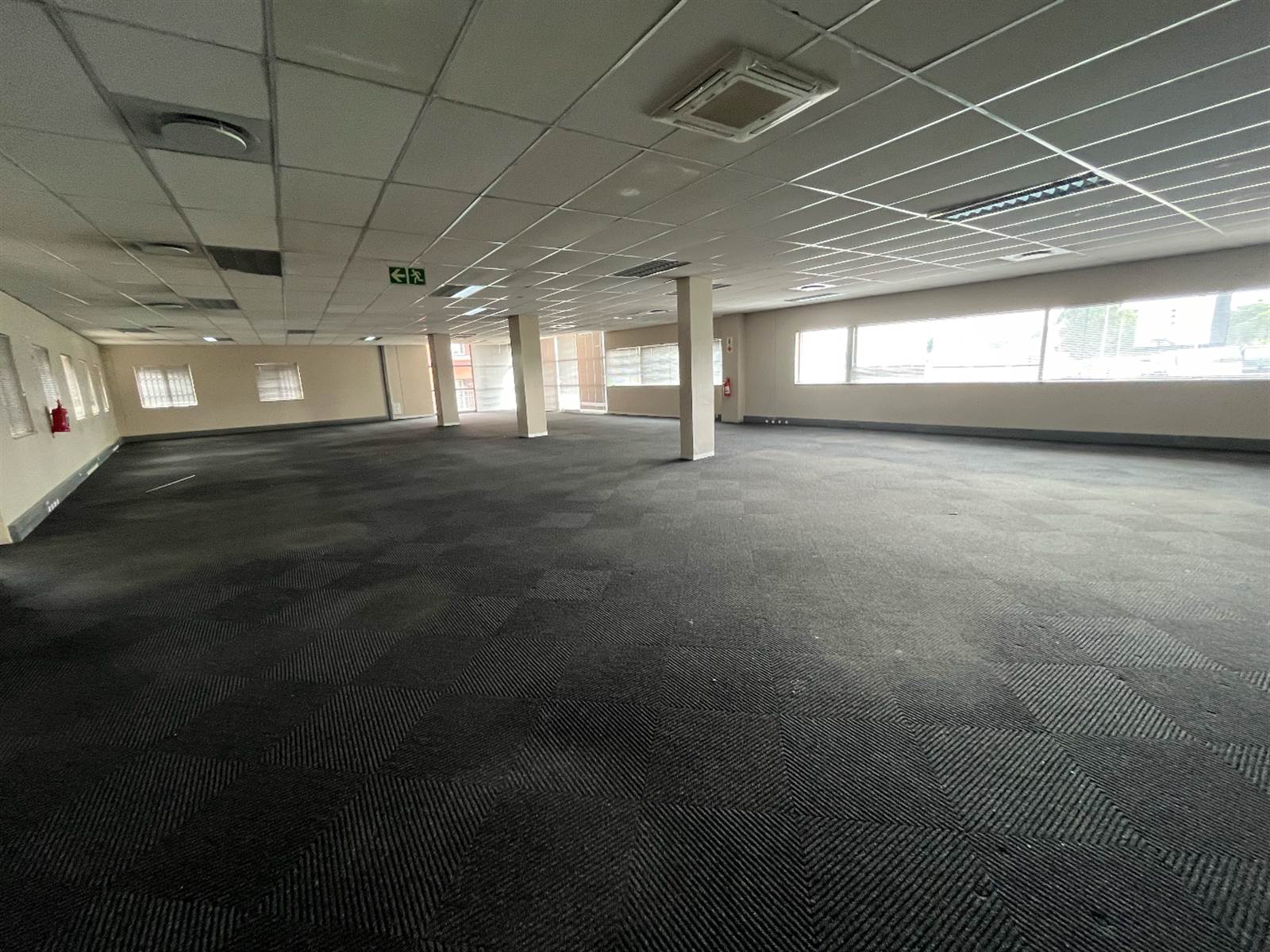 636  m² Commercial space in Bedfordview photo number 7