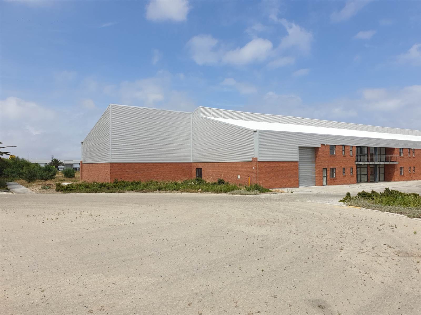 650  m² Industrial space in Killarney Gardens photo number 1