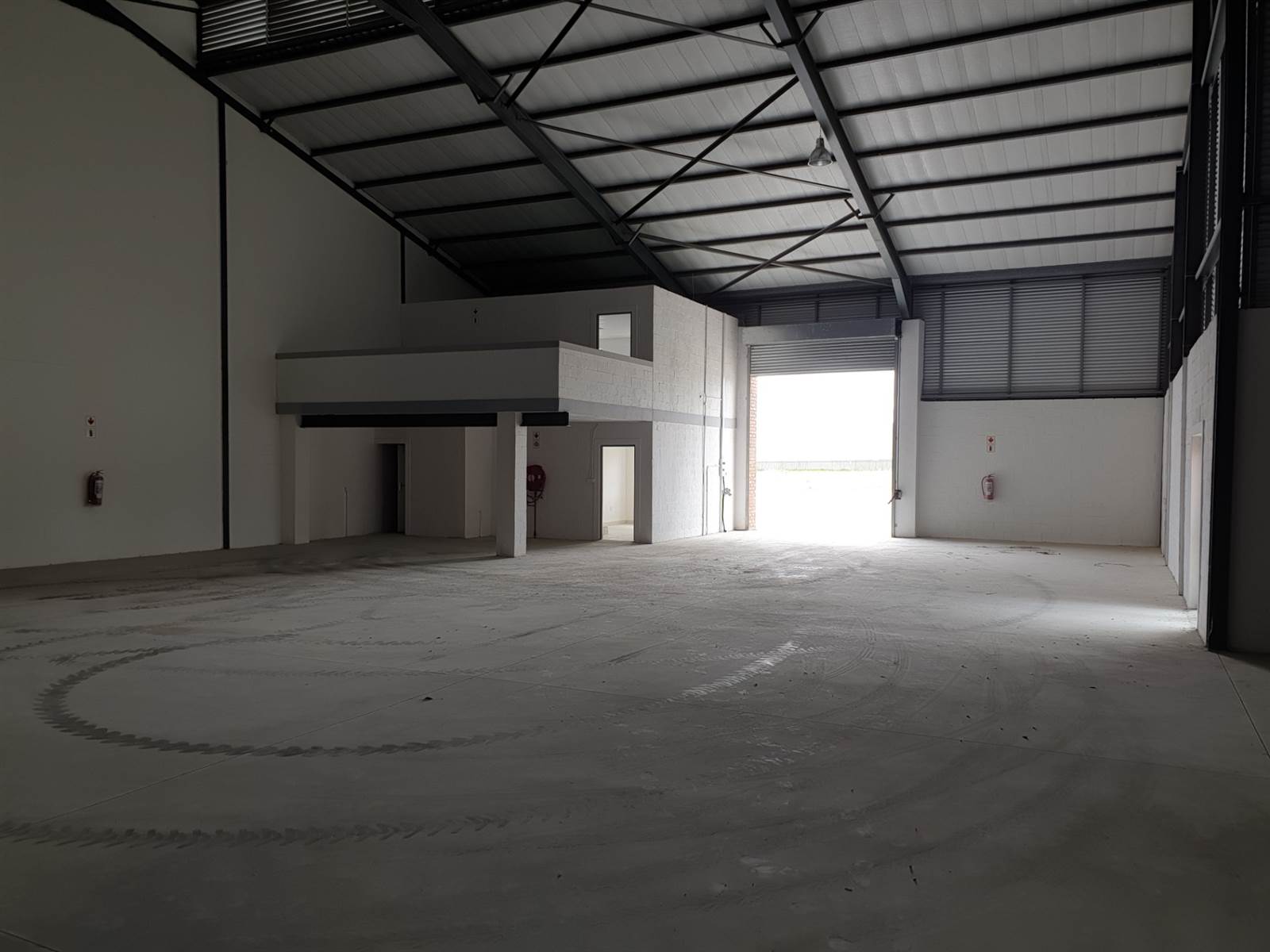 650  m² Industrial space in Killarney Gardens photo number 6