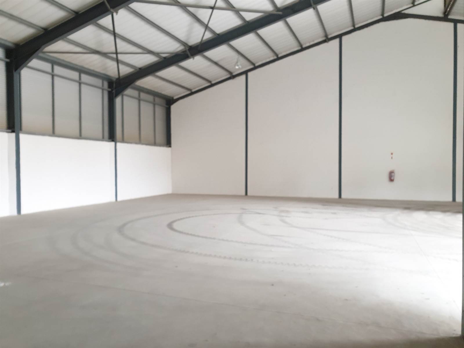 650  m² Industrial space in Killarney Gardens photo number 8