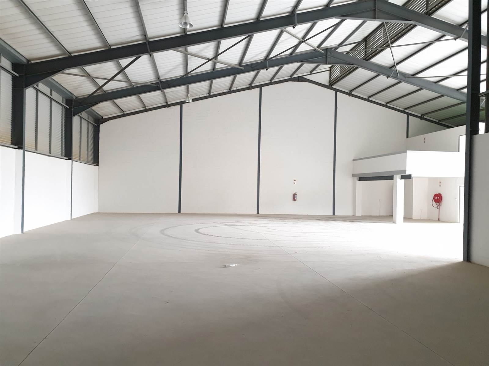 650  m² Industrial space in Killarney Gardens photo number 7