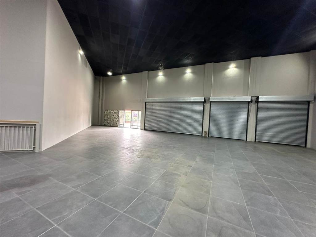 238  m² Commercial space in New Redruth photo number 8
