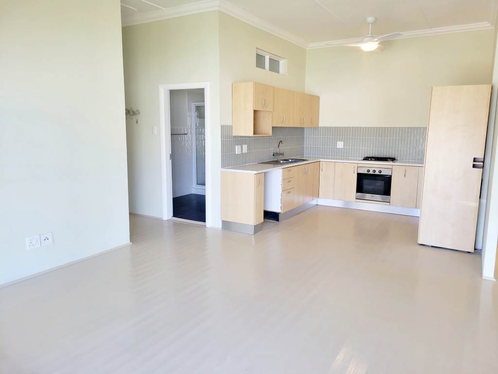 2 Bed Apartment in Agulhas photo number 4