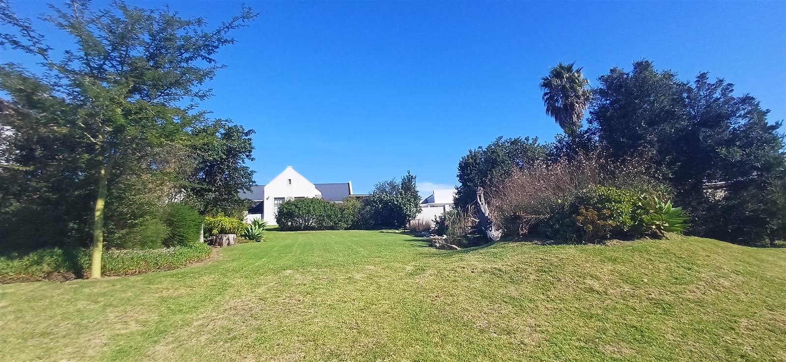 735 m² Land available in Kraaibosch photo number 2
