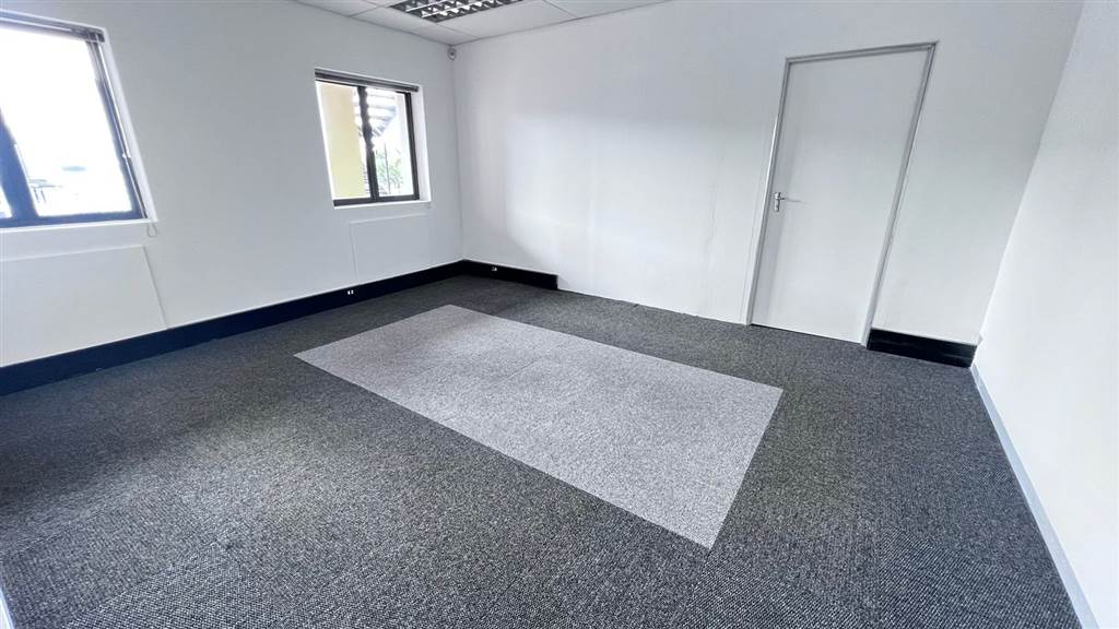 430  m² Commercial space in Strubens Valley photo number 22