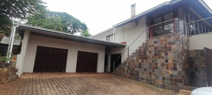 4 Bed House in Mtunzini photo number 2