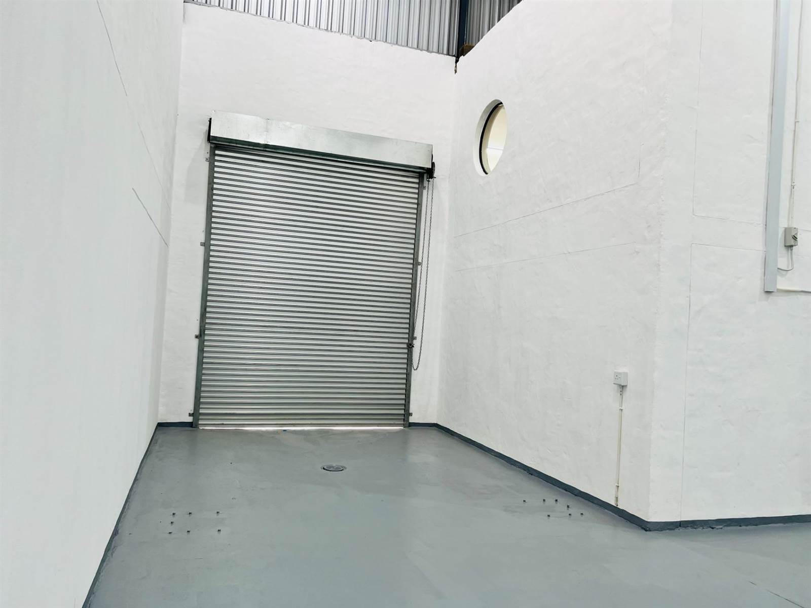 216  m² Industrial space in Briardene photo number 9