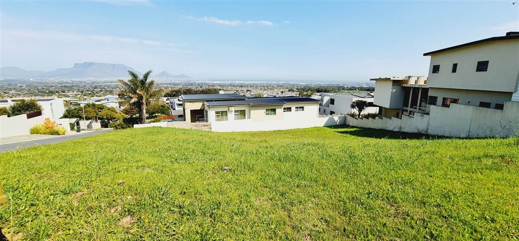 869 m² Land available in Plattekloof photo number 9