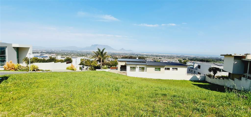 869 m² Land available in Plattekloof photo number 11