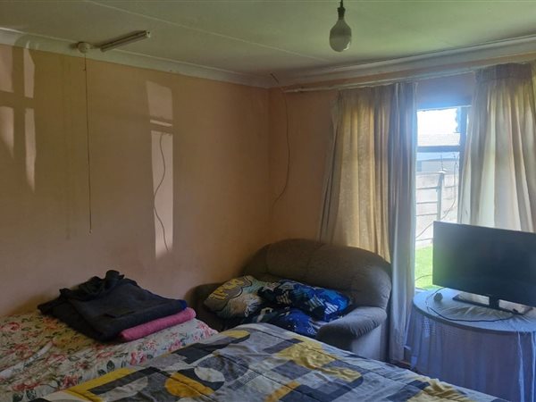 1 Bedroom Flat 1 Bedroom Flat