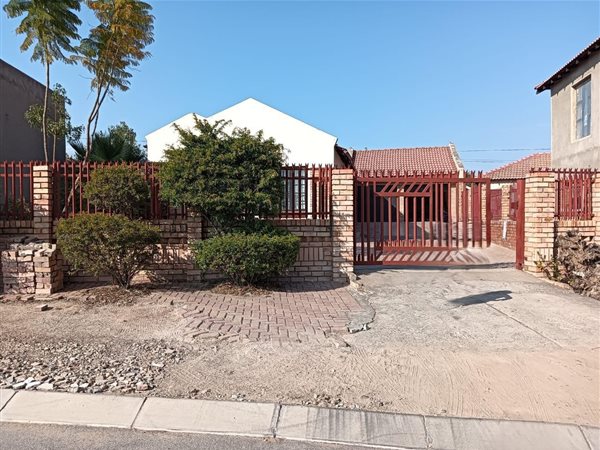 3 Bedroom House 3 Bedroom House