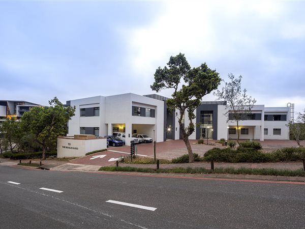 134  m² Commercial space in Westville