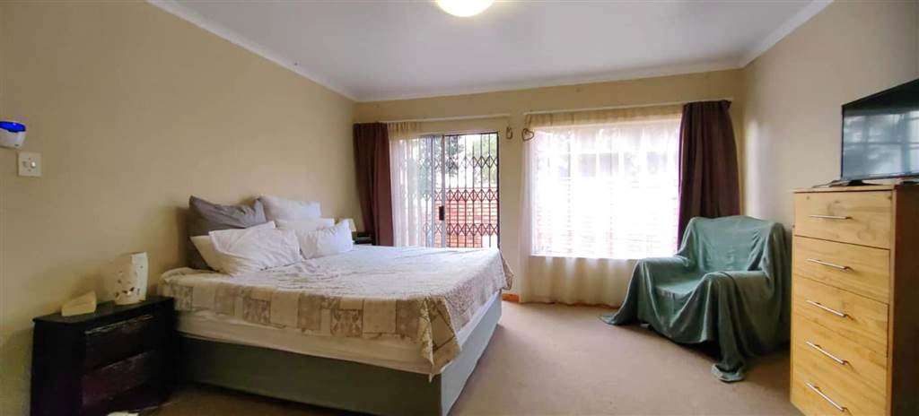 5 Bed House in Trichardt photo number 11