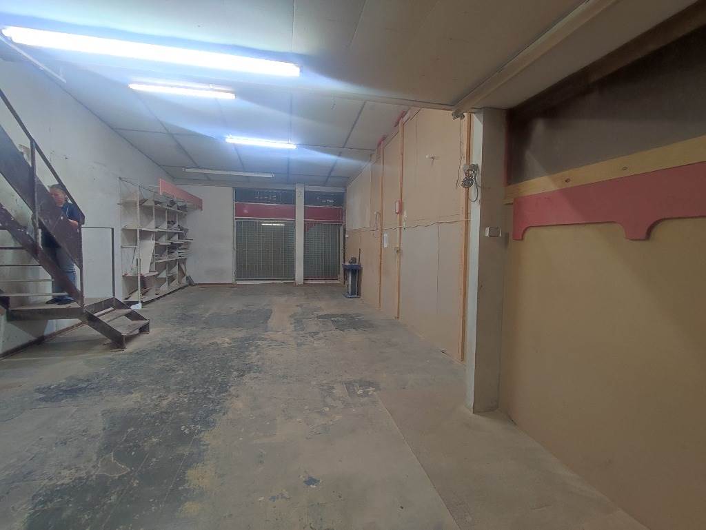 216  m² Retail Space in Vereeniging Central photo number 9