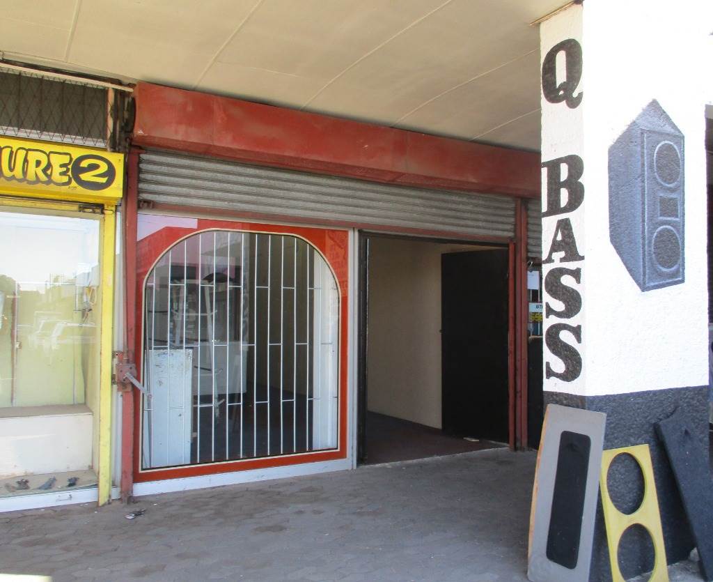 216  m² Retail Space in Vereeniging Central photo number 2