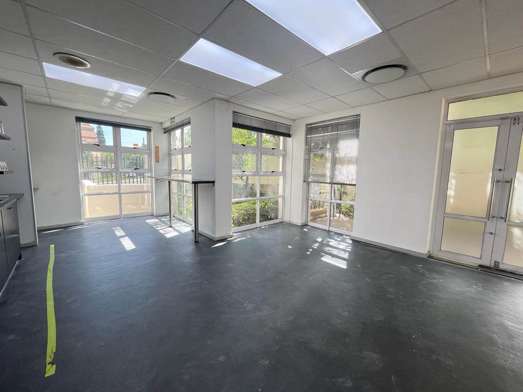 261  m² Commercial space in Fourways photo number 10