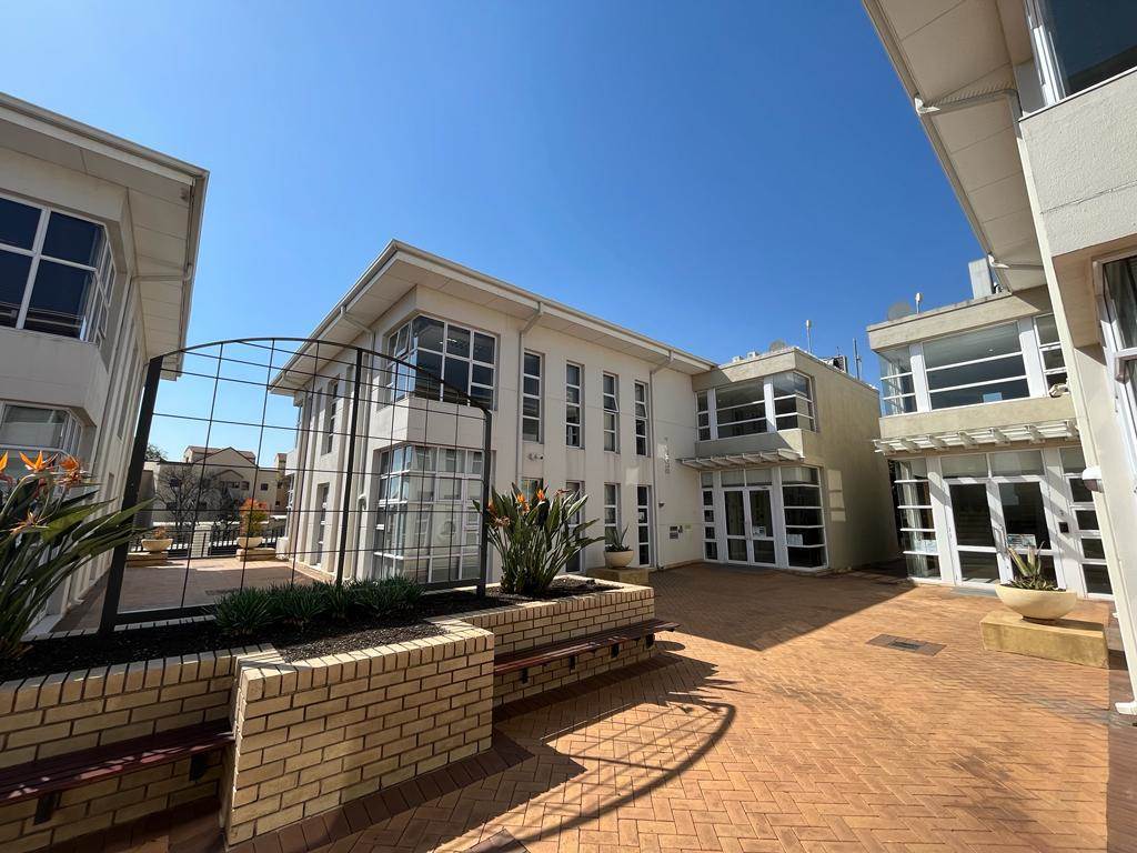 261  m² Commercial space in Fourways photo number 3