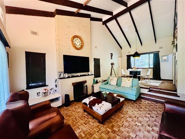 4 Bedroom House 4 Bedroom House