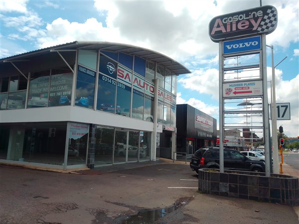 900  m² Commercial space in Pinetown Central