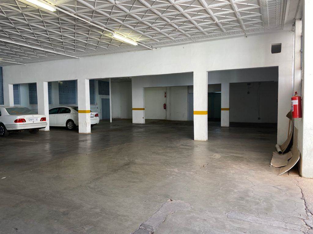 5000  m² Commercial space in New Doornfontein photo number 5