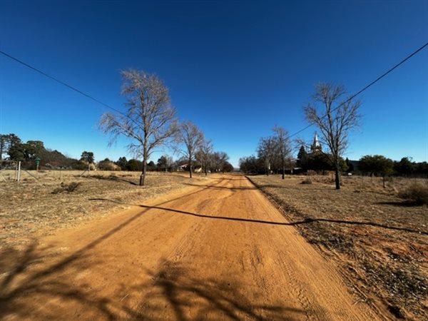 743 m² Land available in Rosendal