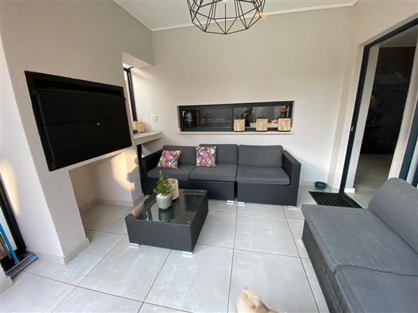3 Bedroom Duplex 3 Bedroom Duplex