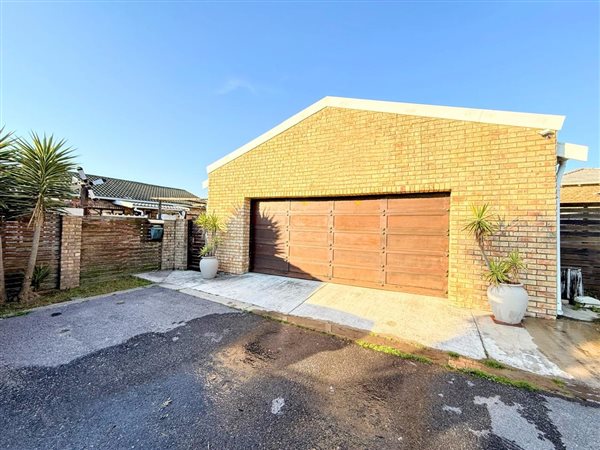 2 Bedroom House 2 Bedroom House