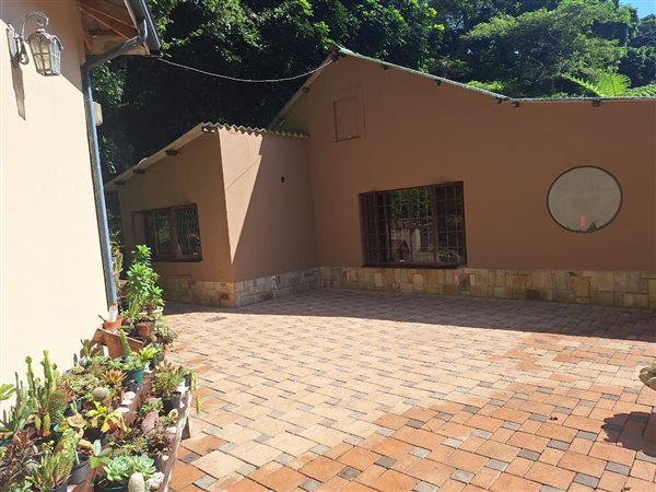 3 Bedroom House 3 Bedroom House