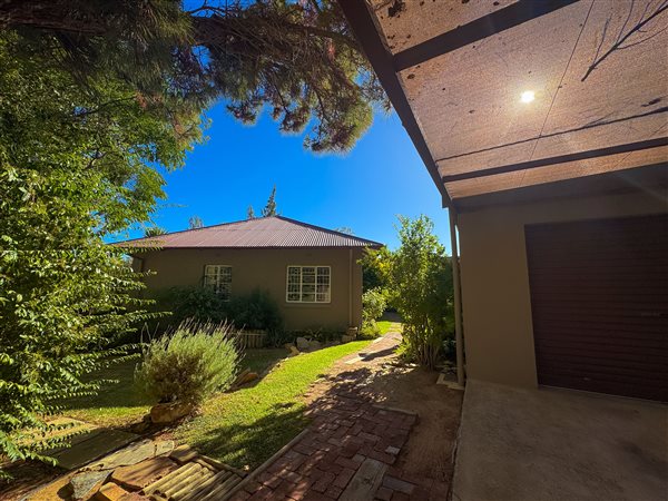 4 Bedroom House 4 Bedroom House