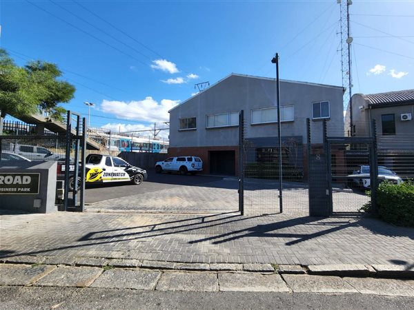 720  m² Industrial space in Maitland