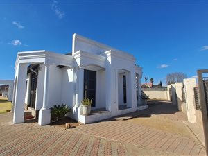 3 Bed House in Geluksdal