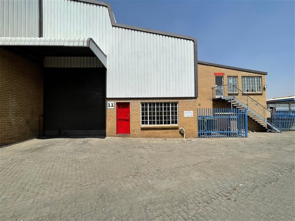 190  m² Industrial space