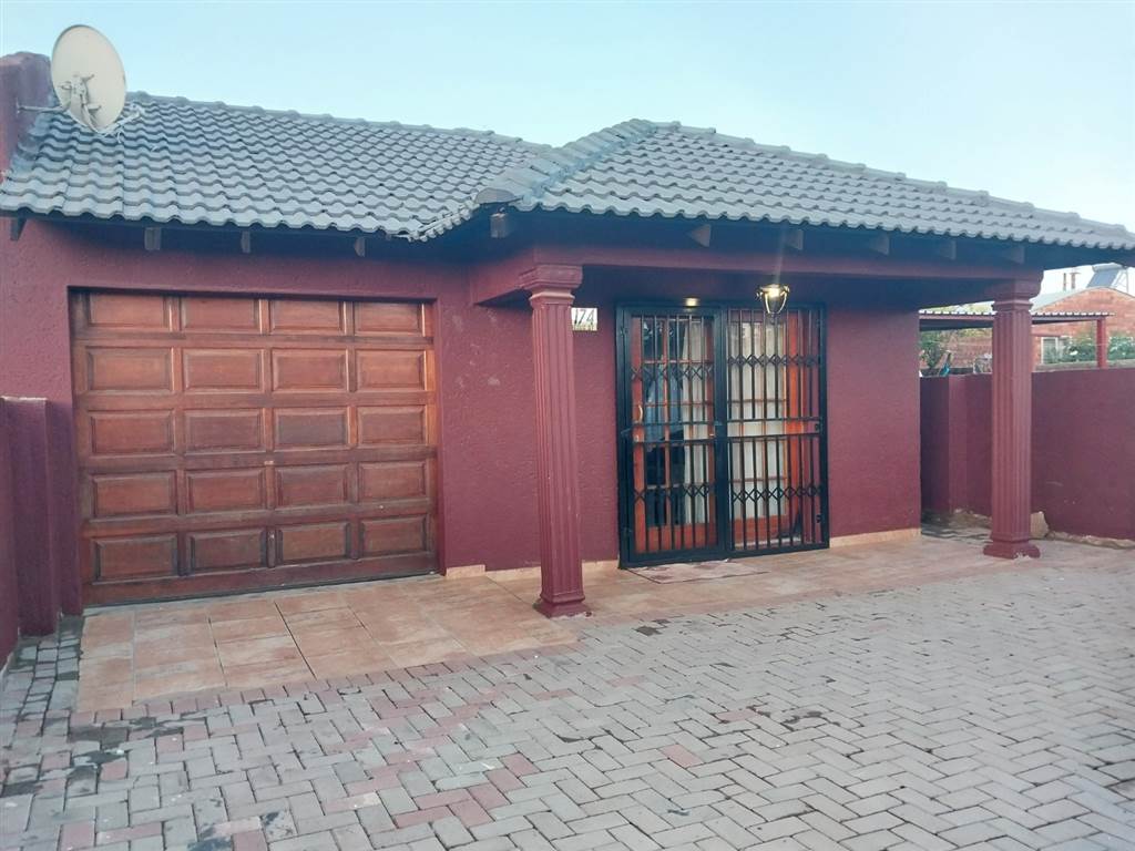 3 Bedroom House 3 Bedroom House