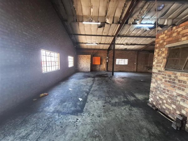 168  m² Industrial space