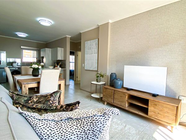 2 Bedroom House 2 Bedroom House