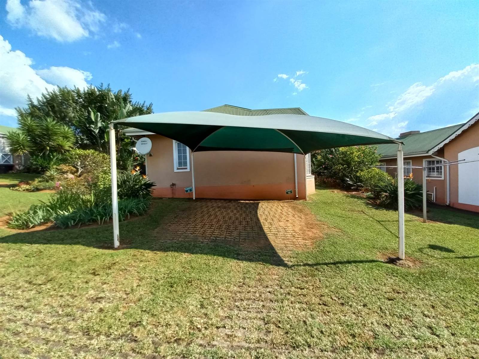2 Bed Apartment in Sabie photo number 2