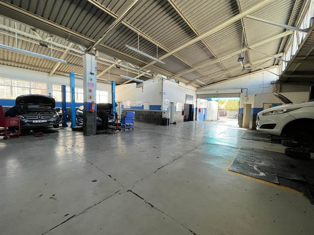1556  m² Commercial space in Edenvale photo number 22