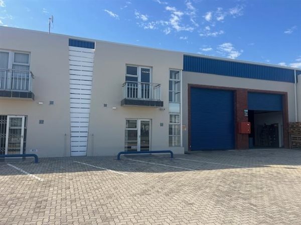 280  m² Industrial space in Fairview